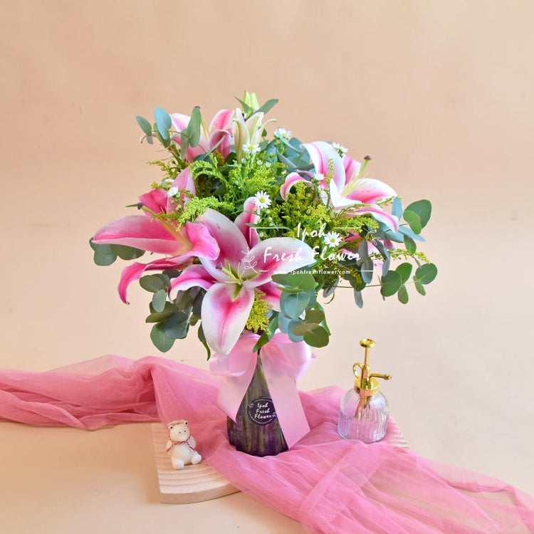 Fresh Flower Vase arrangement| Home Decoration| Same Day Free Delivery