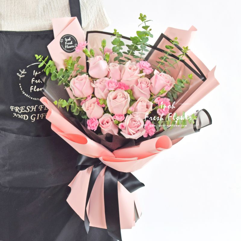 Black Pink Roses Bouquet| Fresh Flower Delivery
