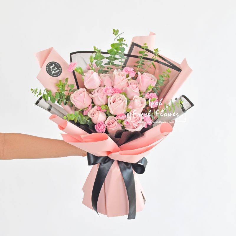 Black Pink Roses Bouquet| Fresh Flower Delivery
