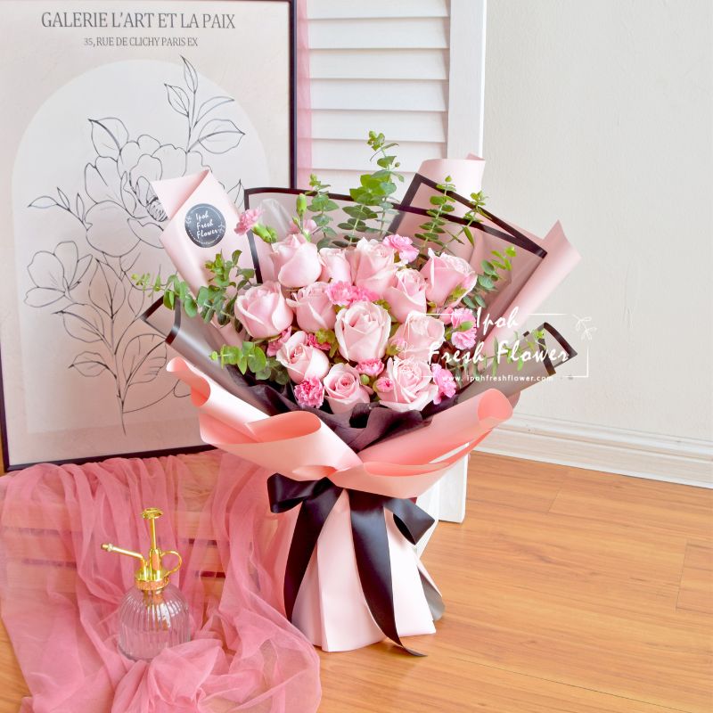Black Pink Roses Bouquet| Fresh Flower Delivery