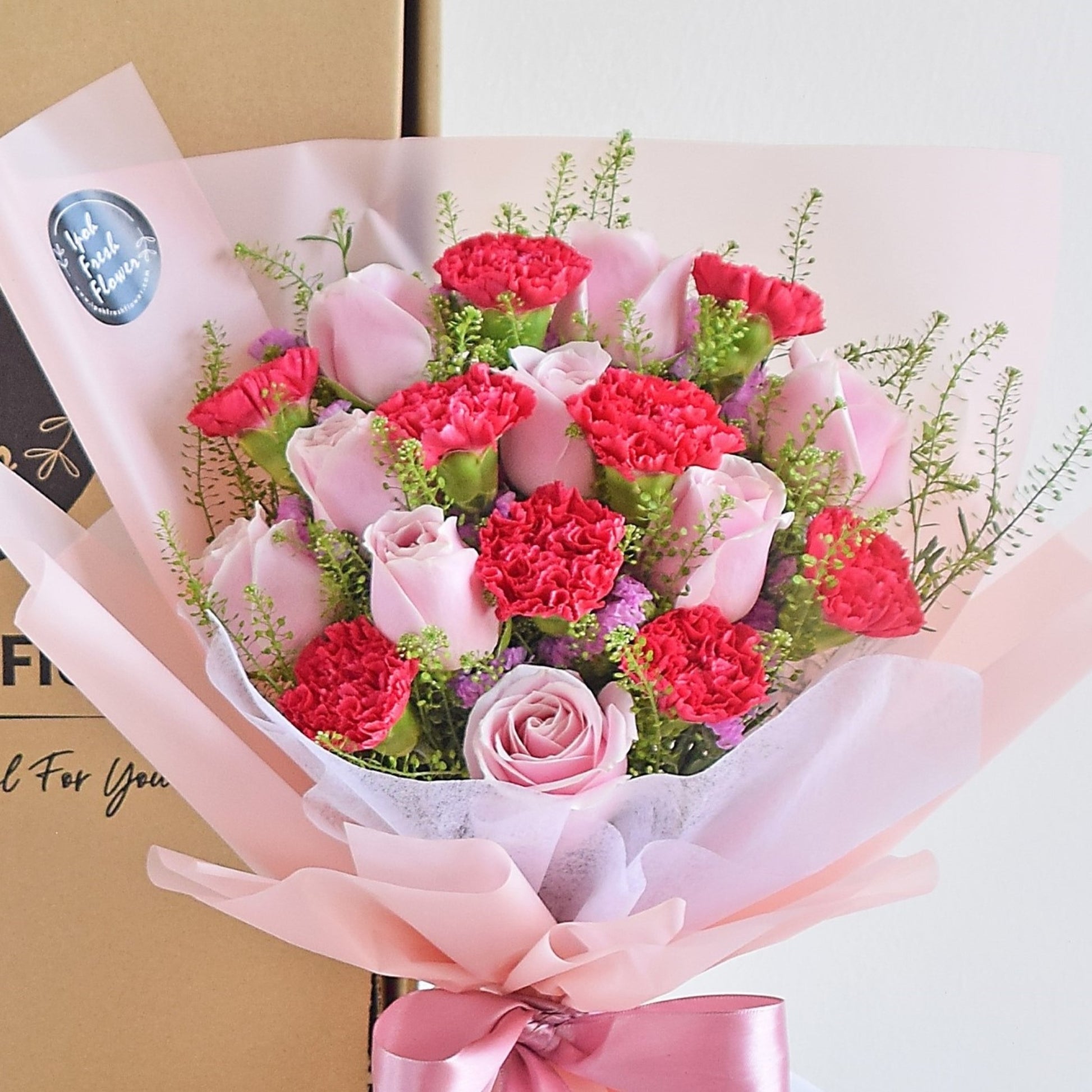 Caroline| Carnation Fresh Flower Bouquet