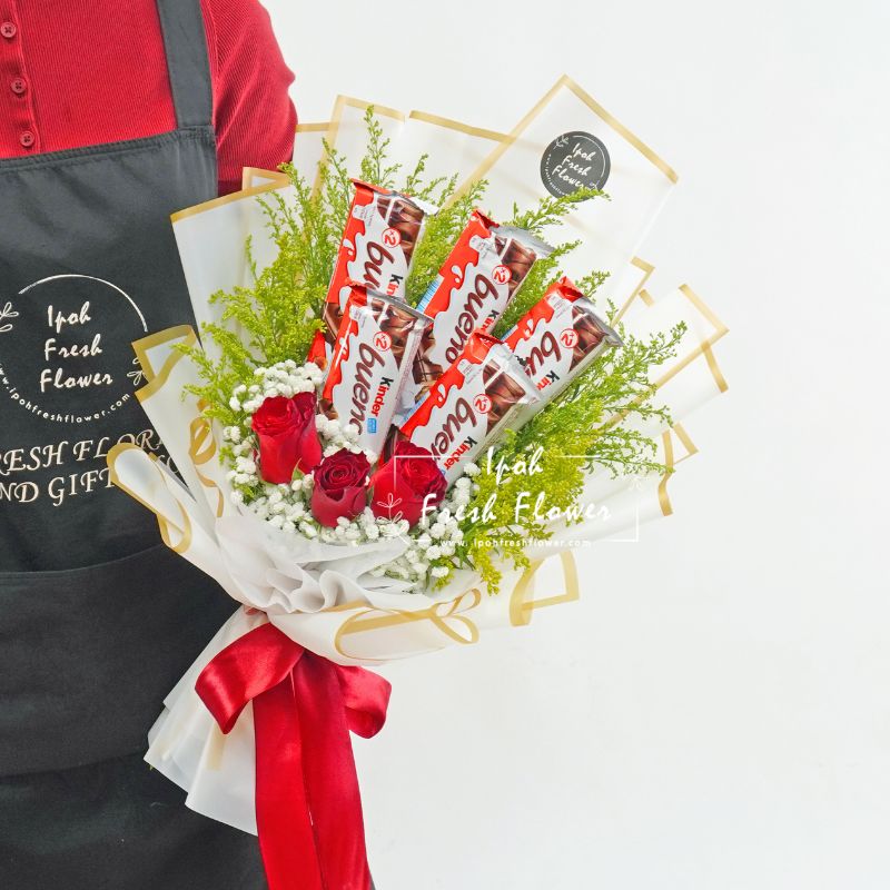 Kinder Bueno Chocolate Bouquet| Fresh Flower Same Day Delivery Ipoh