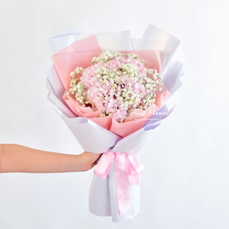 Dreamy| Hydrangea with baby breath Flower Bouquet