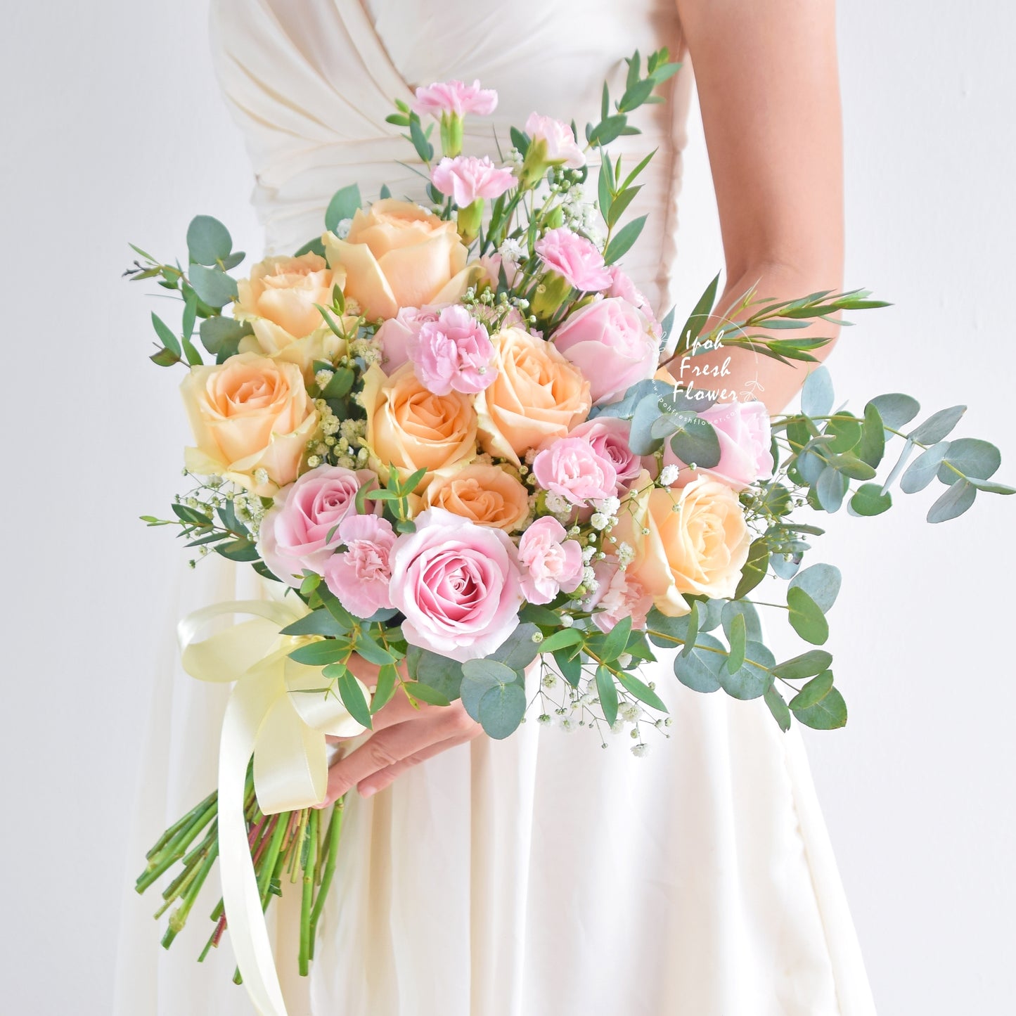 Eloise bridal bouquet| Personalized wedding & ROM flower bouquet