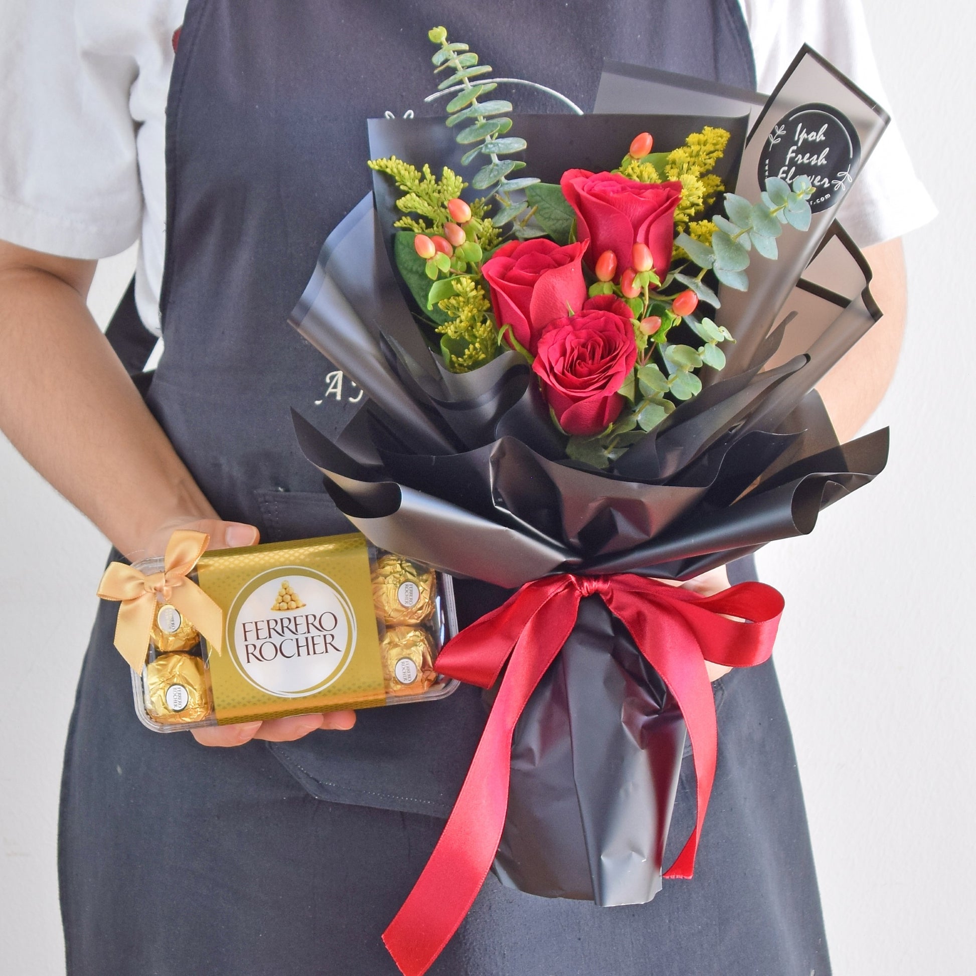 Elsa with Ferrero Chocolate| Fresh Flowers Chocolate Same Day Delivery