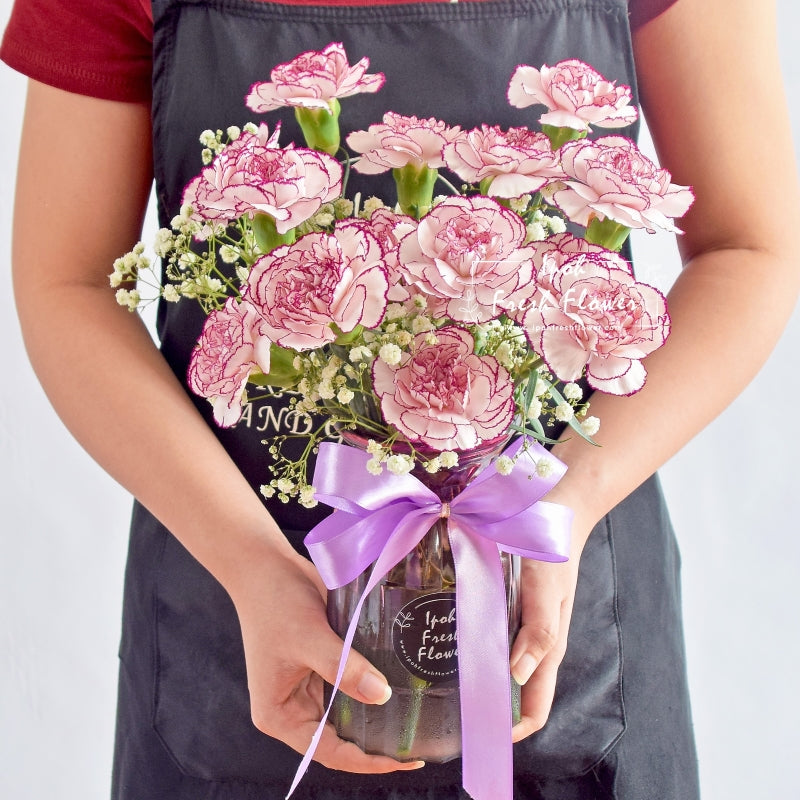 Festive Wishes| Fresh Flower In A Vase| Same Day Delivery