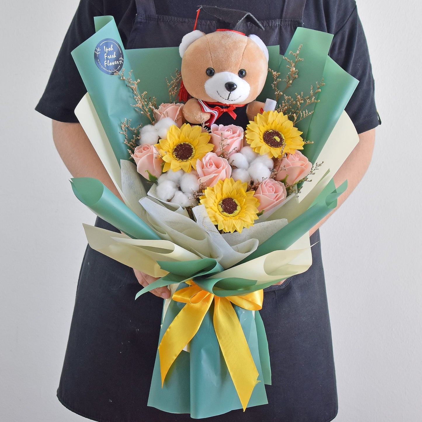 Honor Grad Soap Flowers Graduation Bouquet| Graduation Gift Delivery