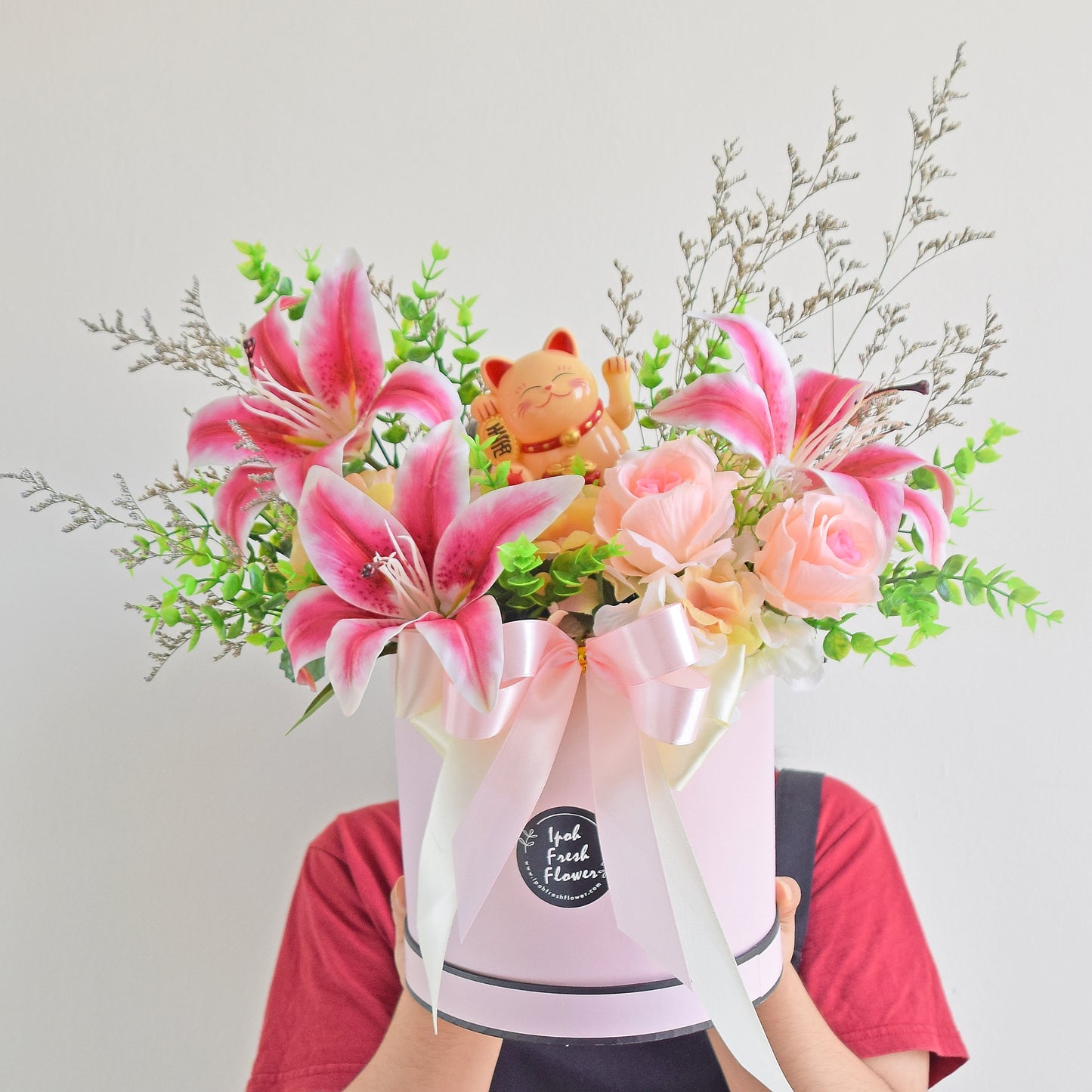 Keira| Fortune Lucky Cat Opening Flower Arrangement