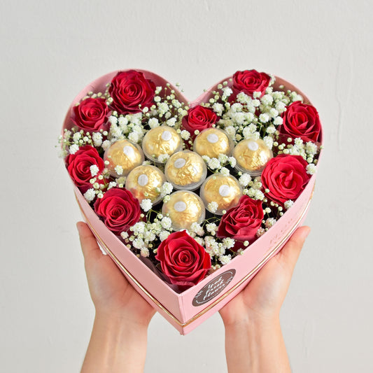 Valentines Romantic Heart Gift Box |Valentine's Fresh Flowers & Gift Delivery