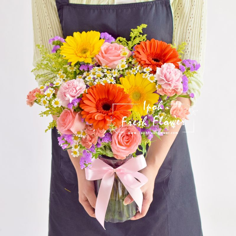 Sheila Vase Arrangement| Fresh Flower In A Vase| Same Day Delivery