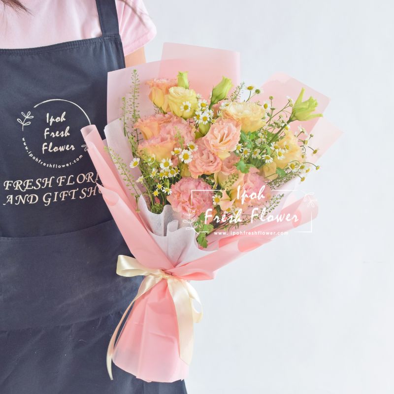 Sophia | Fresh Flower Bouquet | Same day delivery