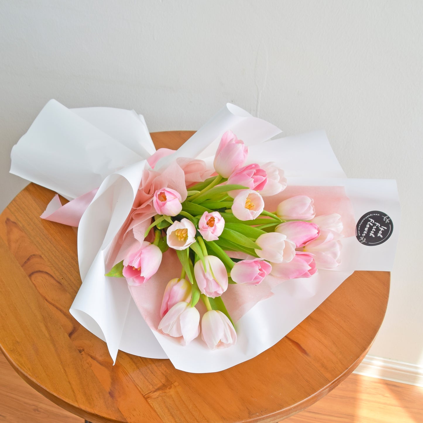 Yonina Pink Tulip Bouquet| Fresh Flower Bouquet Delivery