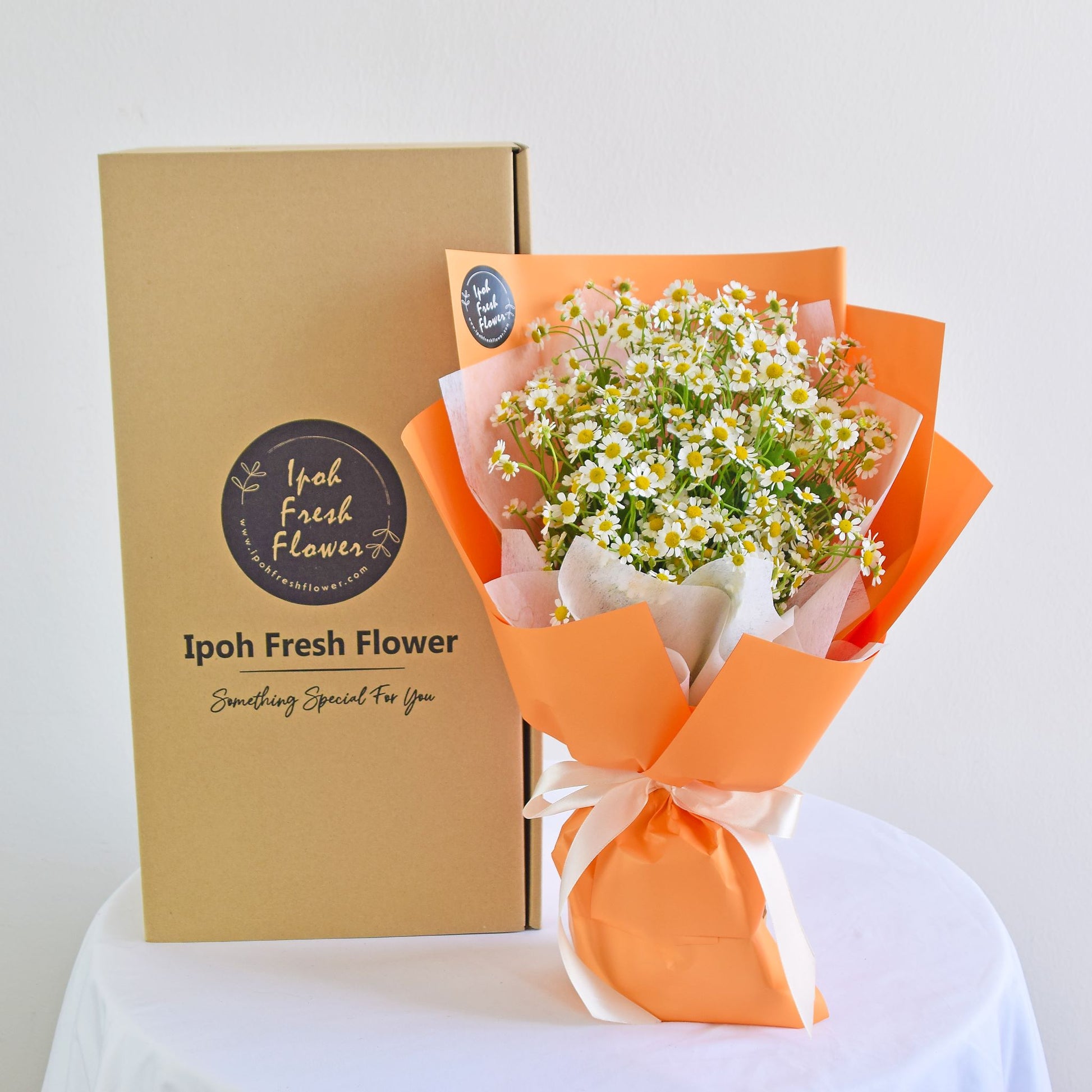 Serein Chamomile Bouquet| Same Day Fresh Flower Delivery