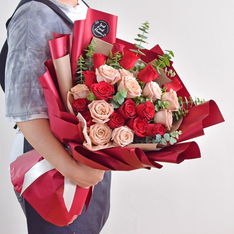 Deluxe Fresh Flower Bouquet| Same Day Delivery