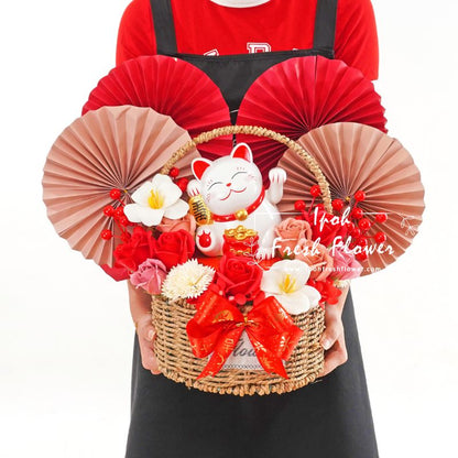 Abela Fortune Lucky Cat Opening Flower Arrangement