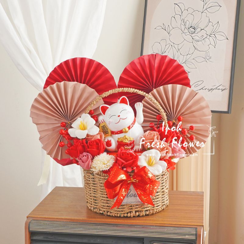 Abela Fortune Lucky Cat Opening Flower Arrangement