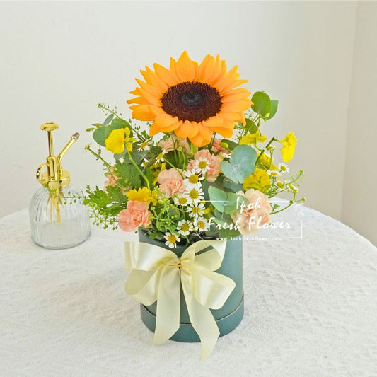 Alison| Fresh Flower Bloom Box| Same Day Delivery Perak Ipoh