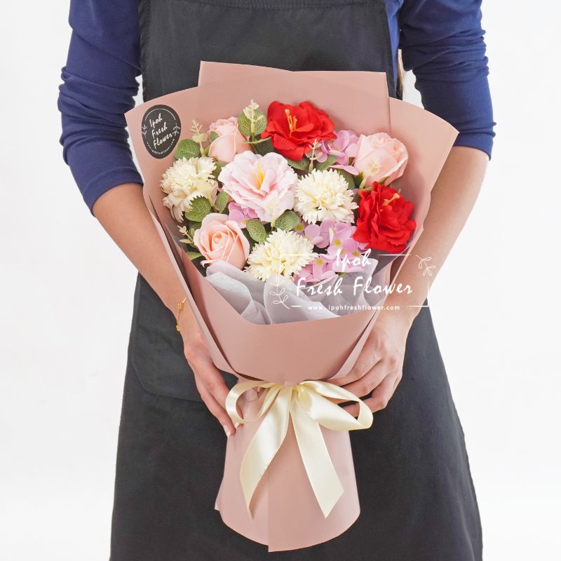 Amora| Carnation Soap Flower Bouquet Delivery