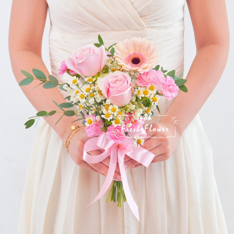 Ashley Bridesmaid Bouquet| Flower Bouquet For Wedding & ROM