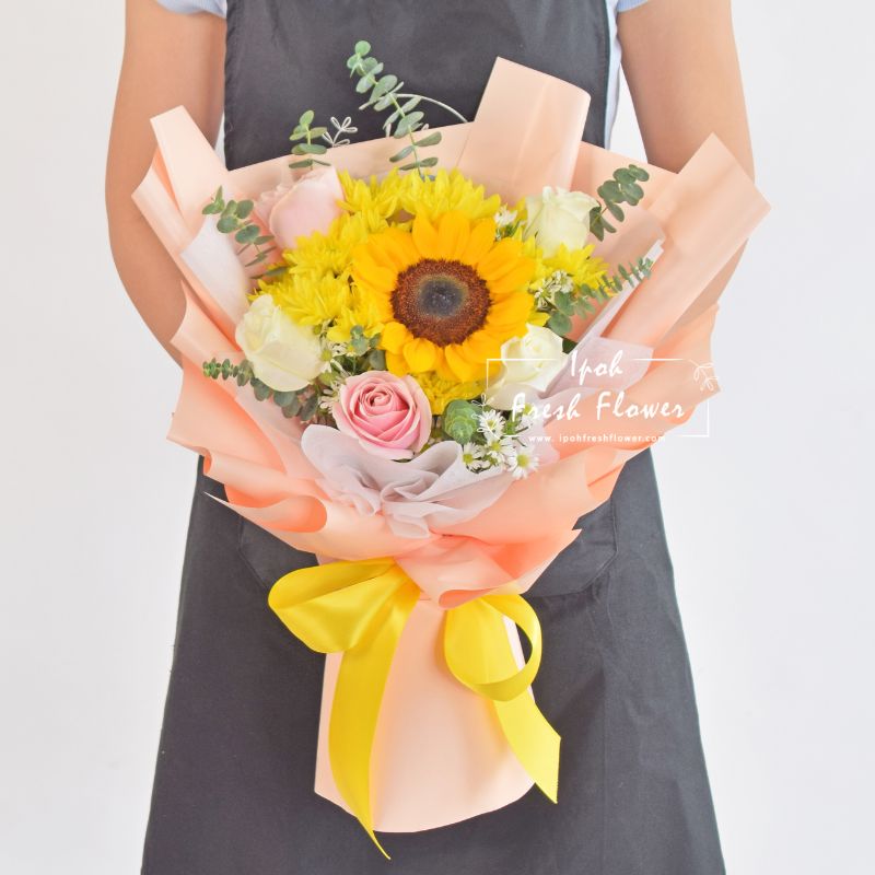 Cyrus Fresh Flower Bouquet| Father's Day Special| Same Day Delivery Ipoh 