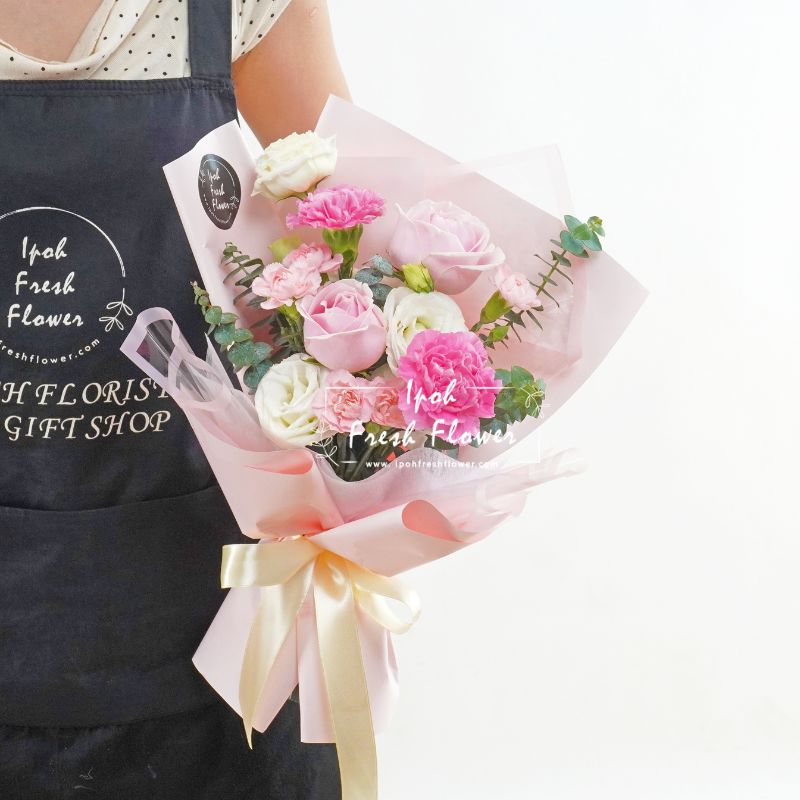 Daphne| Fresh Flower bouquet| Free delivery