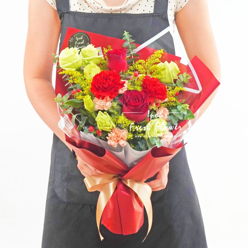 Daphne- Red| Fresh Flower bouquet| Free delivery