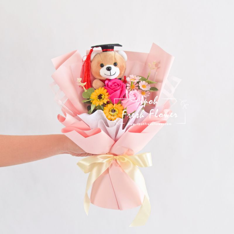 Debbie Grad (Bunga Sabun)