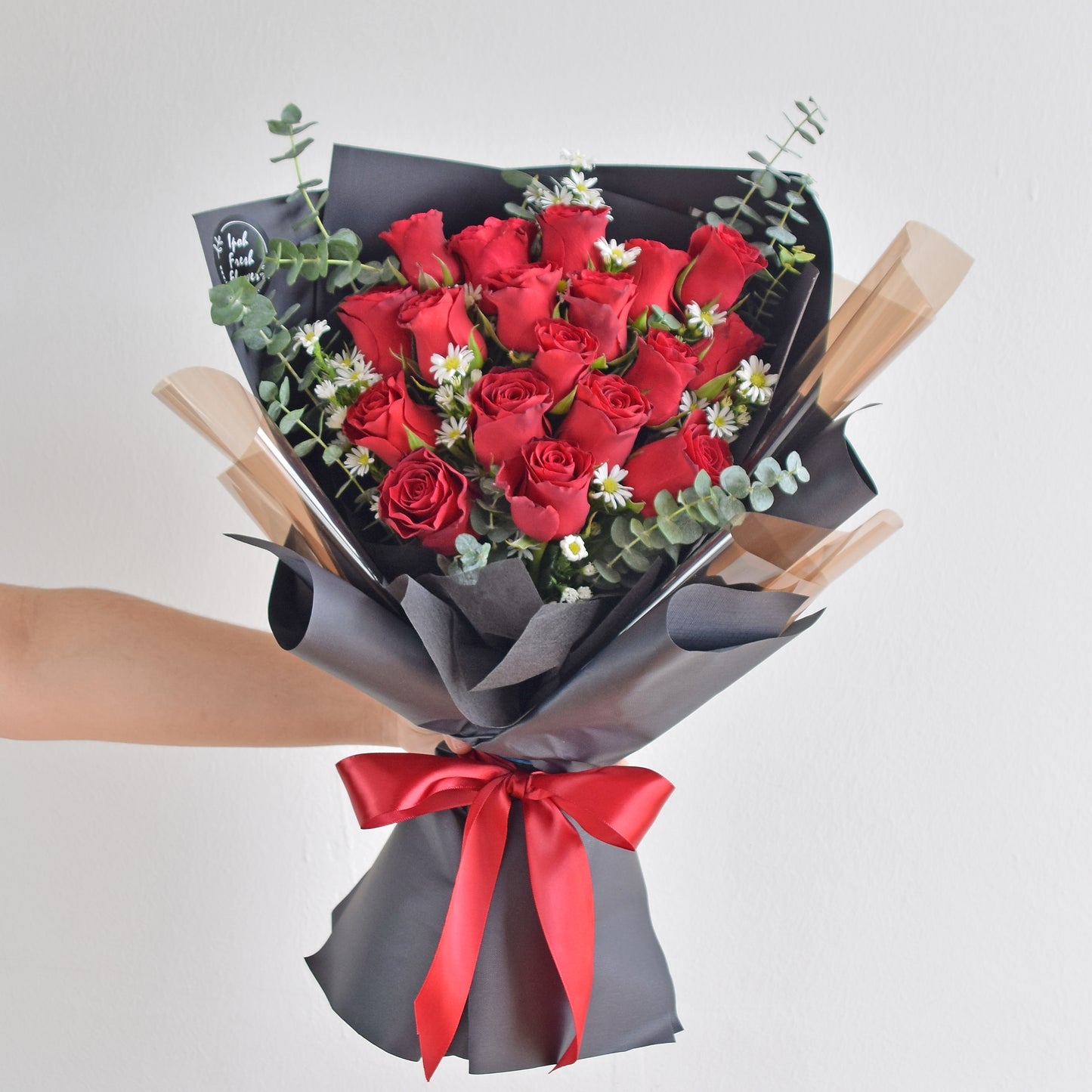 Effulgent| Red Roses Bouquet| Fresh Flower Delivery