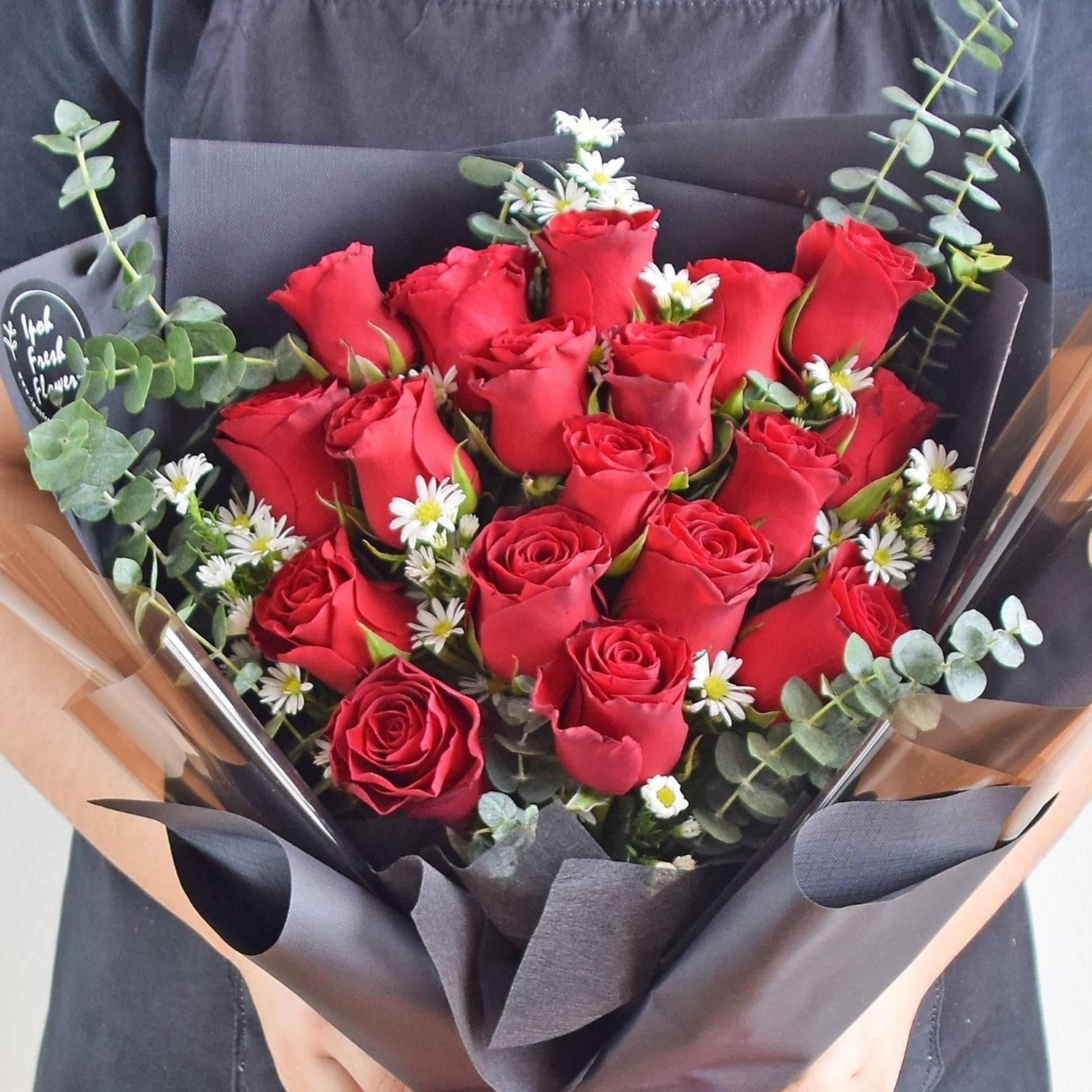 Effulgent| Red Roses Bouquet| Fresh Flower Delivery