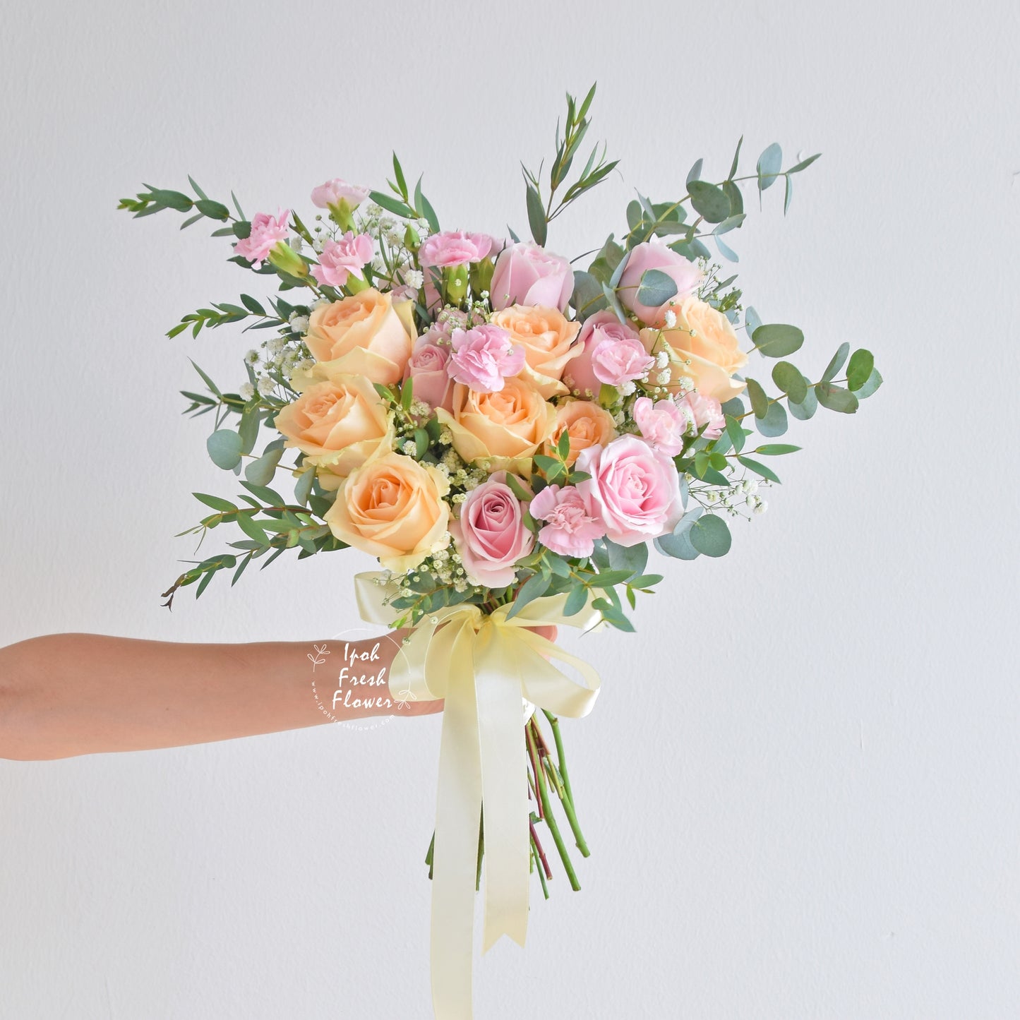 Eloise bridal bouquet| Personalized wedding & ROM flower bouquet