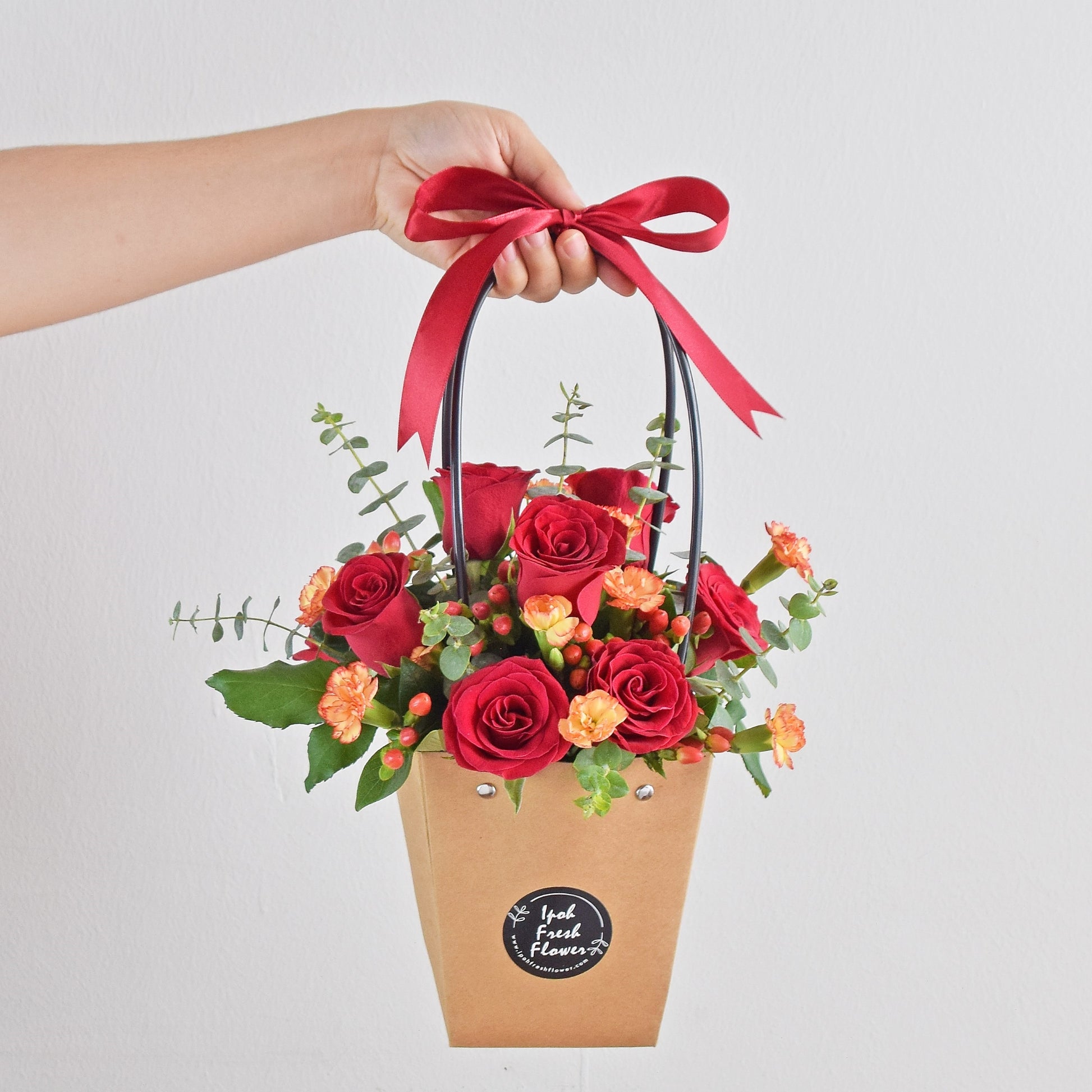 Emmy|Fresh Flower Basket