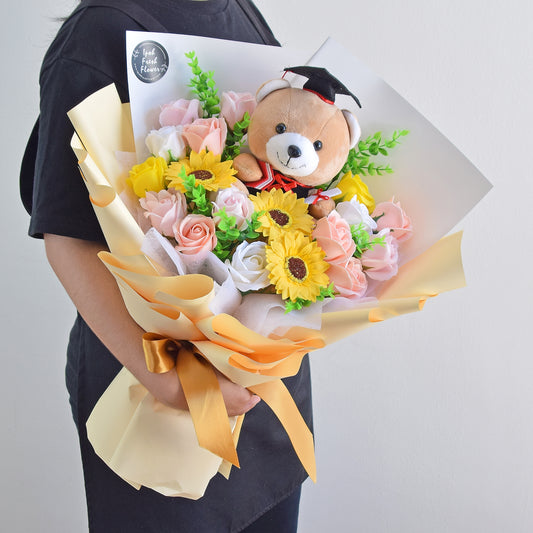 Excellent Grad Soap Flowers Graduation Bouquet| Graduation Gift Delivery