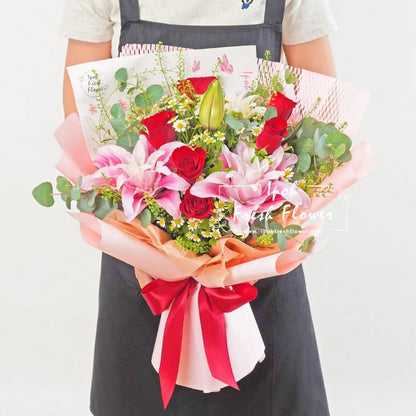Fannie Rosa Lilies| Fresh Flower Bouquet| Same Day Delivery Ipoh Perak