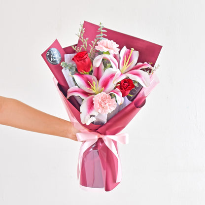 Florella| Mother's Day Special| Lilies,Roses & Carnation Fresh Flower Bouquet