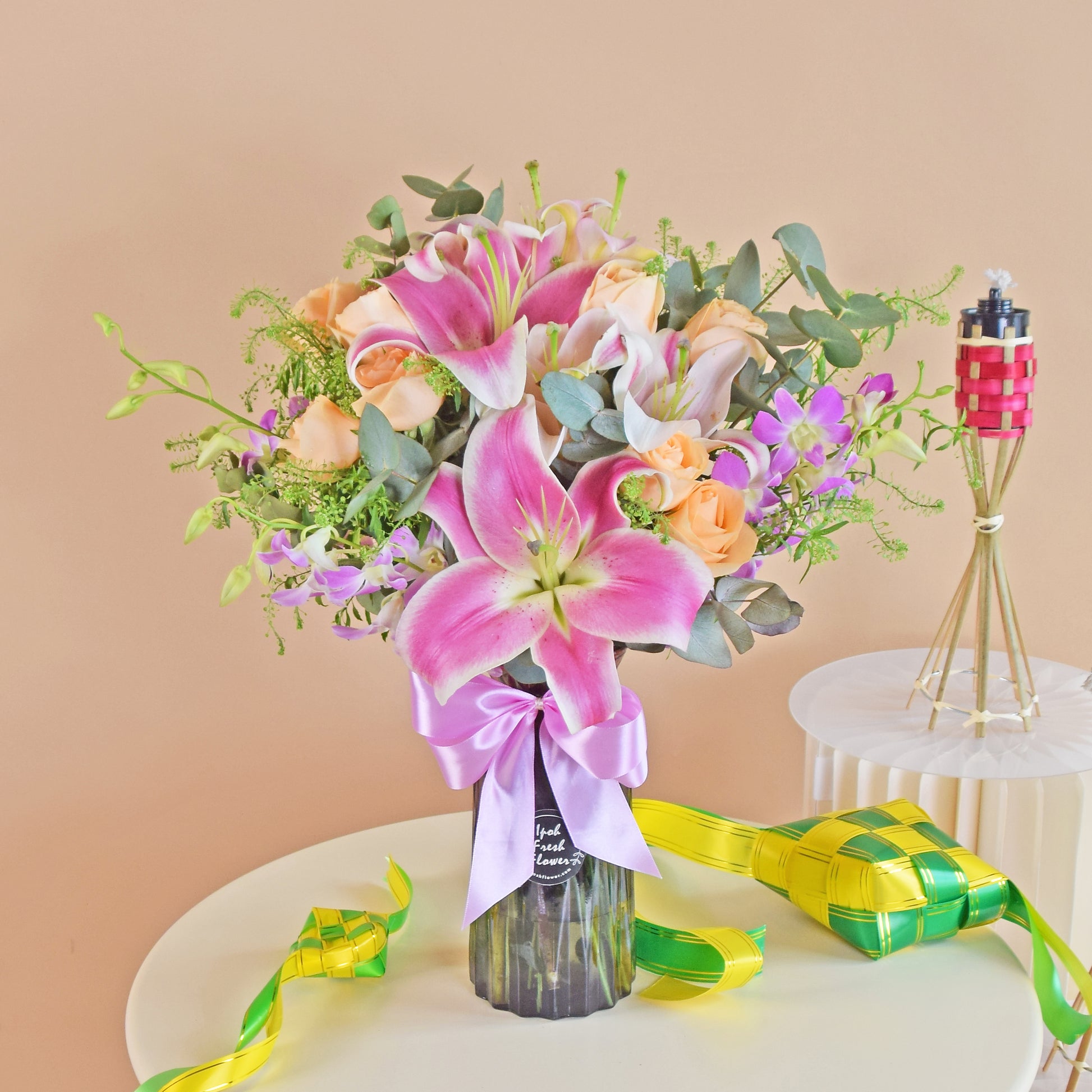 Floraya | Fresh Flower Vase Arrangement | Same Day Gift Delivery