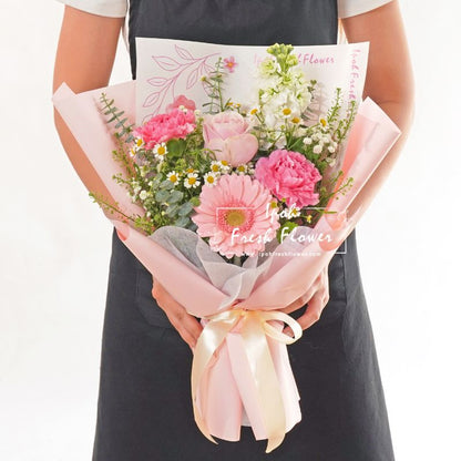 Francesca| Fresh Flower Bouquet| Same Day Delivery Ipoh Taiping