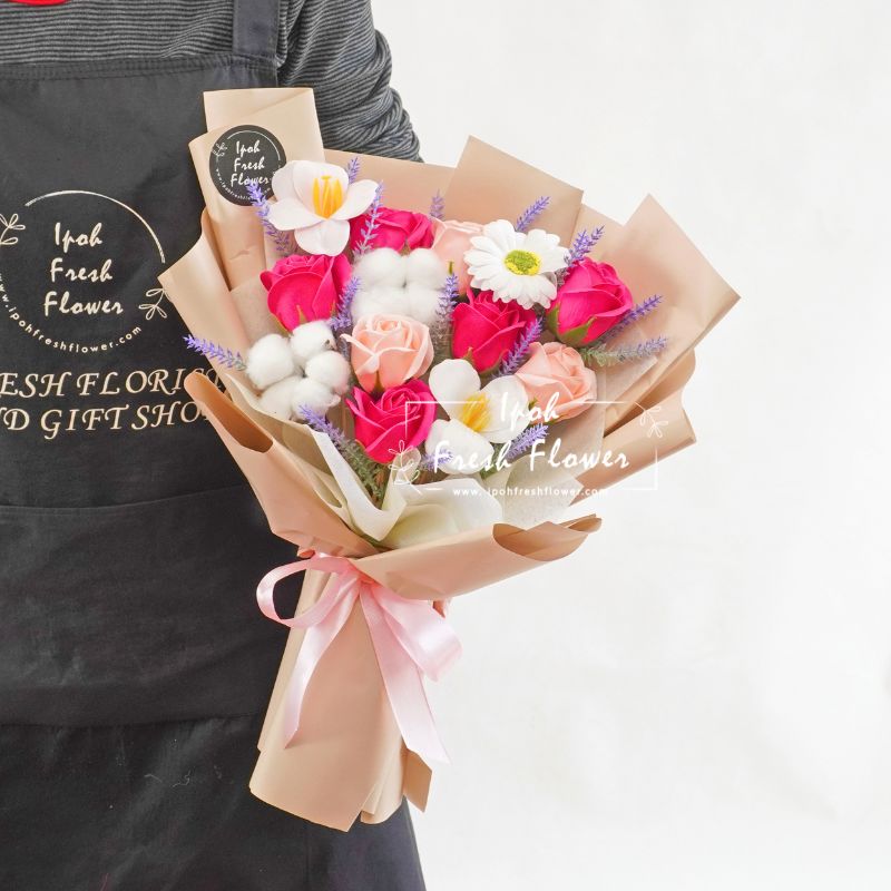 Giselle (Bunga Sabun)