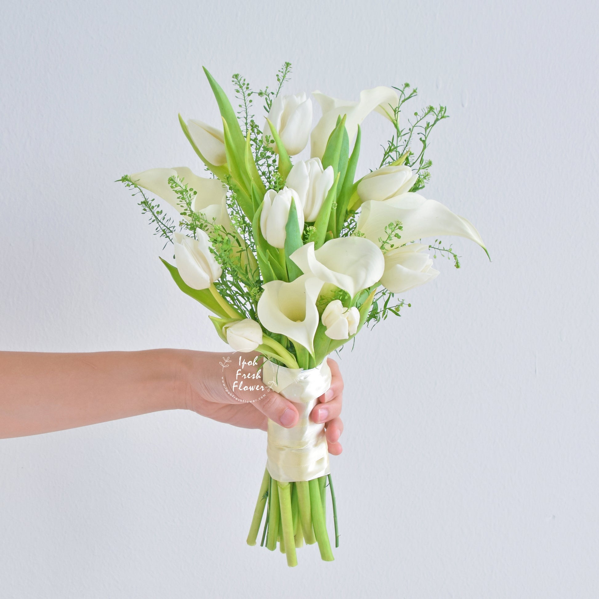 Gracia Bridal Bouquet| Personalized Flowers Tulip & Cala lilies For Wedding 
