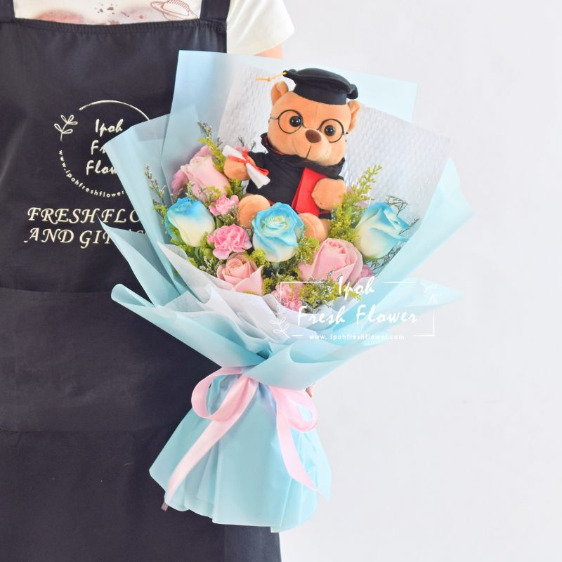 Harrington| Graduation Bouquet| Graduation Gift Delivery