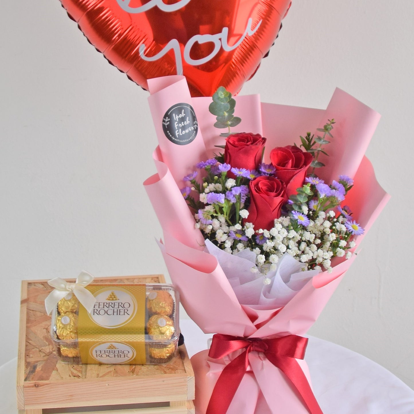 Jean Bundle| Valentine Red Roses Bouquet| Ipohfreshflower.com