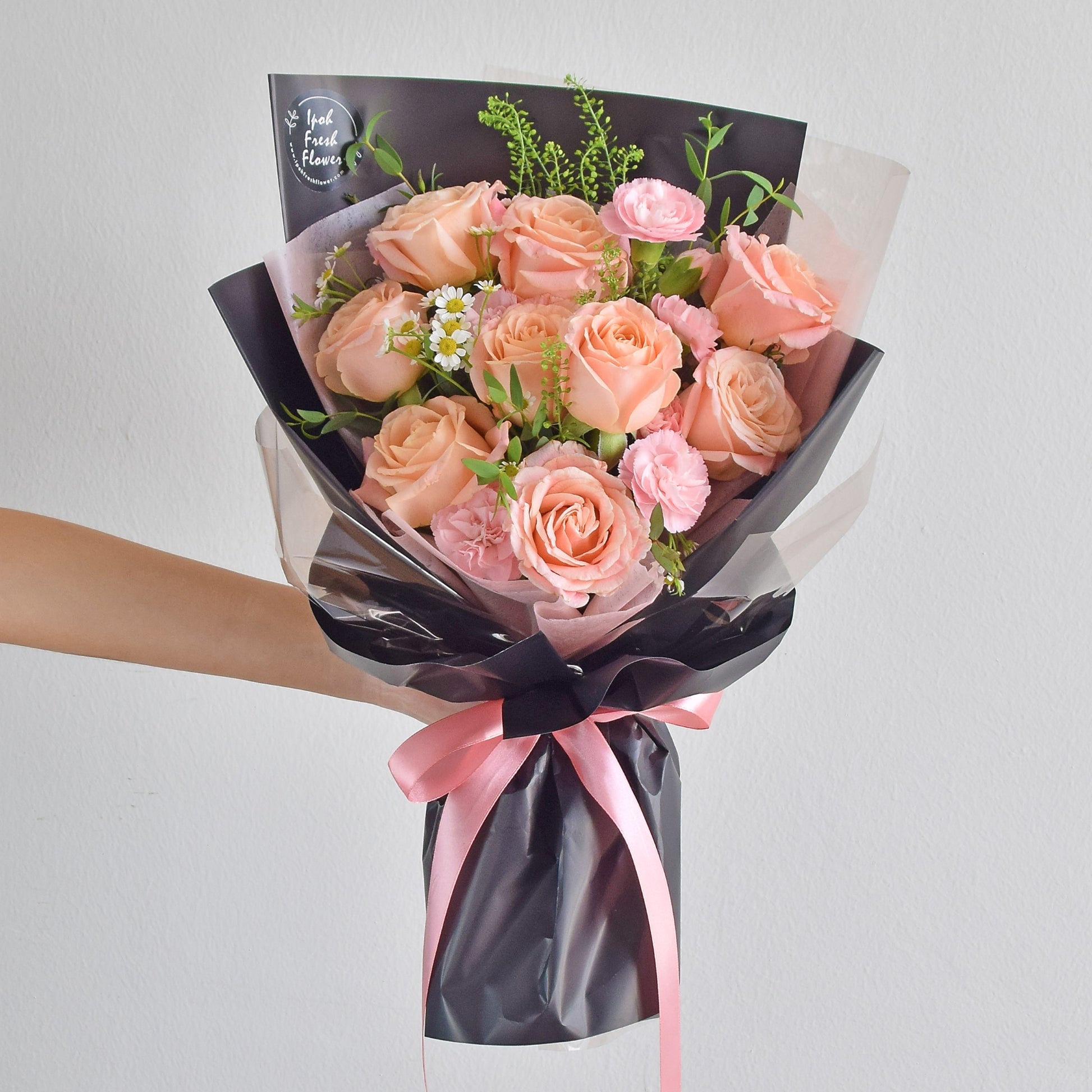 Layla Roses Bouquet| Fresh Flower Delivery