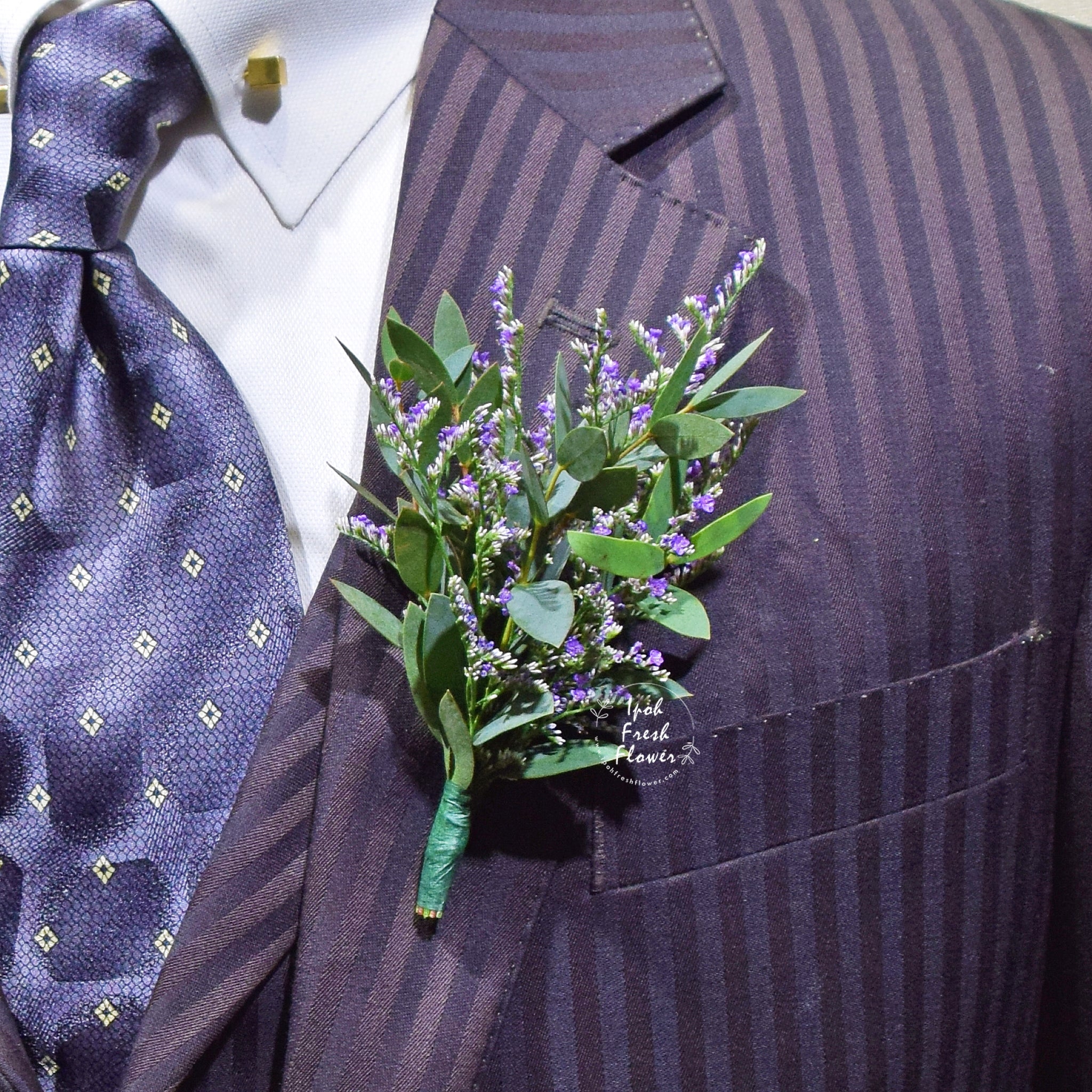 Lester Ip Lester Boutonniere| Personalized Flower Bouquet For Wedding & ROM ...