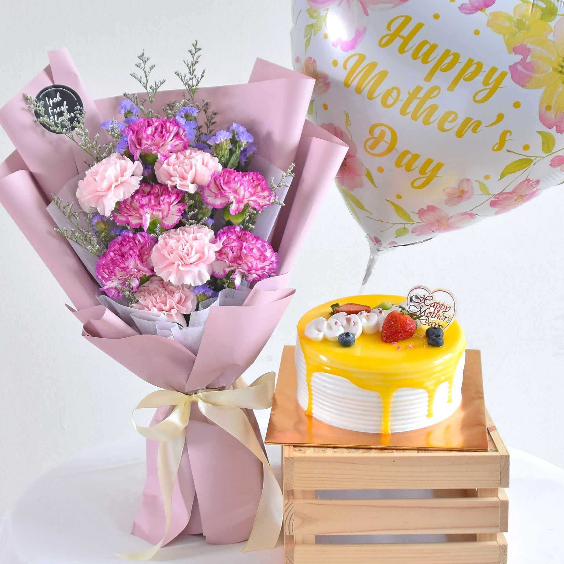 Lovelle With Mango Cake| Mother's Day Special Bundle Gift Delivery