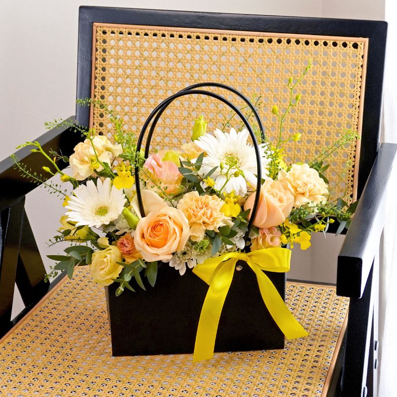 Macie| Fresh Flower Basket| Same Day Delivery