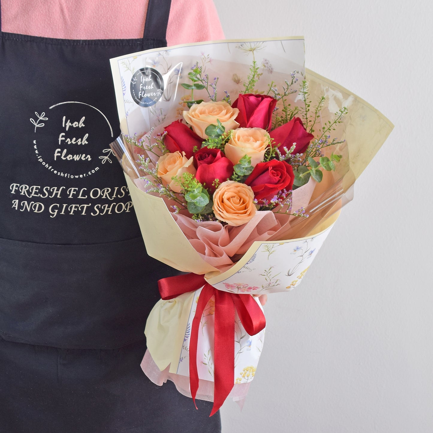 Megan| Rose Fresh Flower Bouquet| Fresh Flower Delivery