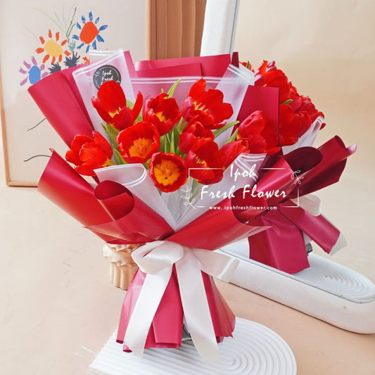 Miaka Red Tulip Bouquet| Fresh Flower Bouquet Delivery