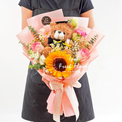 Pink Award| Graduation Bouquet| Graduation Gift Same Day Delivery Ipoh