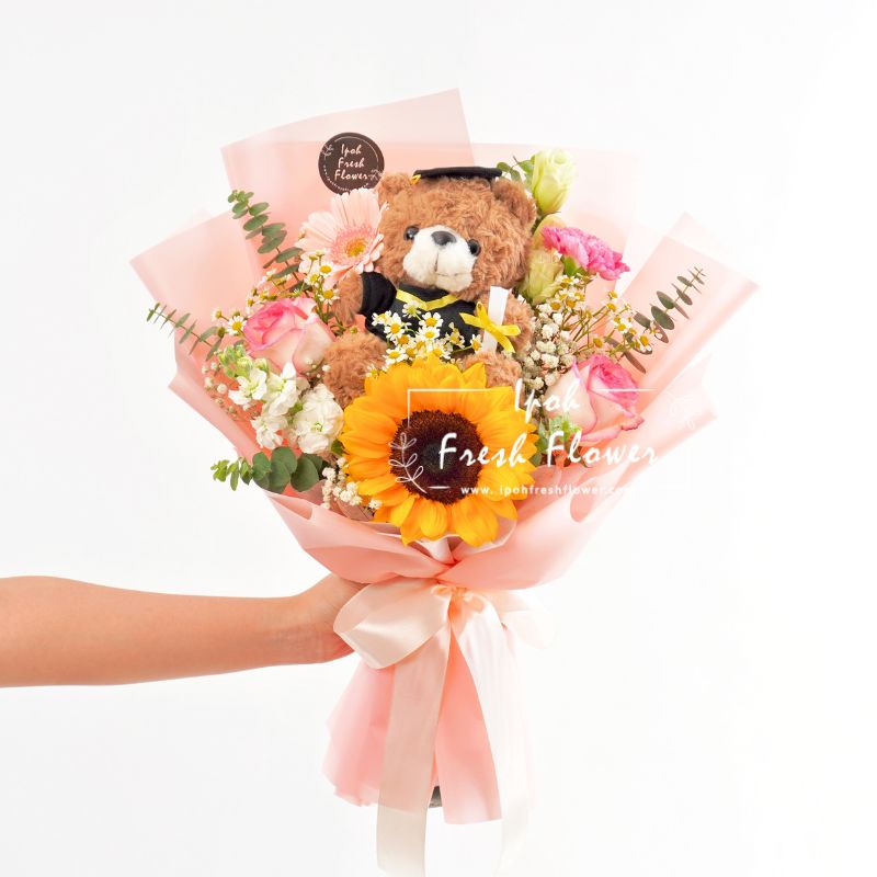 Pink Award| Graduation Bouquet| Graduation Gift Same Day Delivery Ipoh