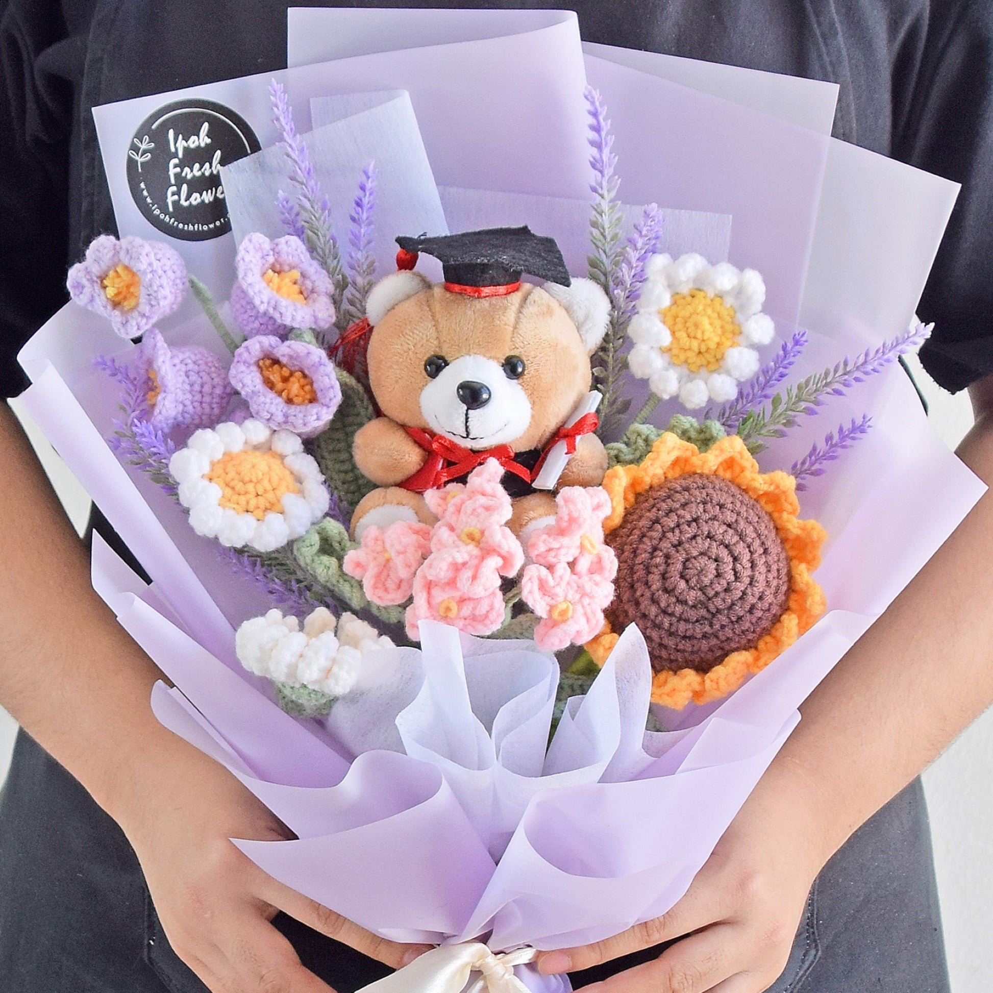 Princy Graduation Crochet Flower Bouquet| Graduation Gift Delivery