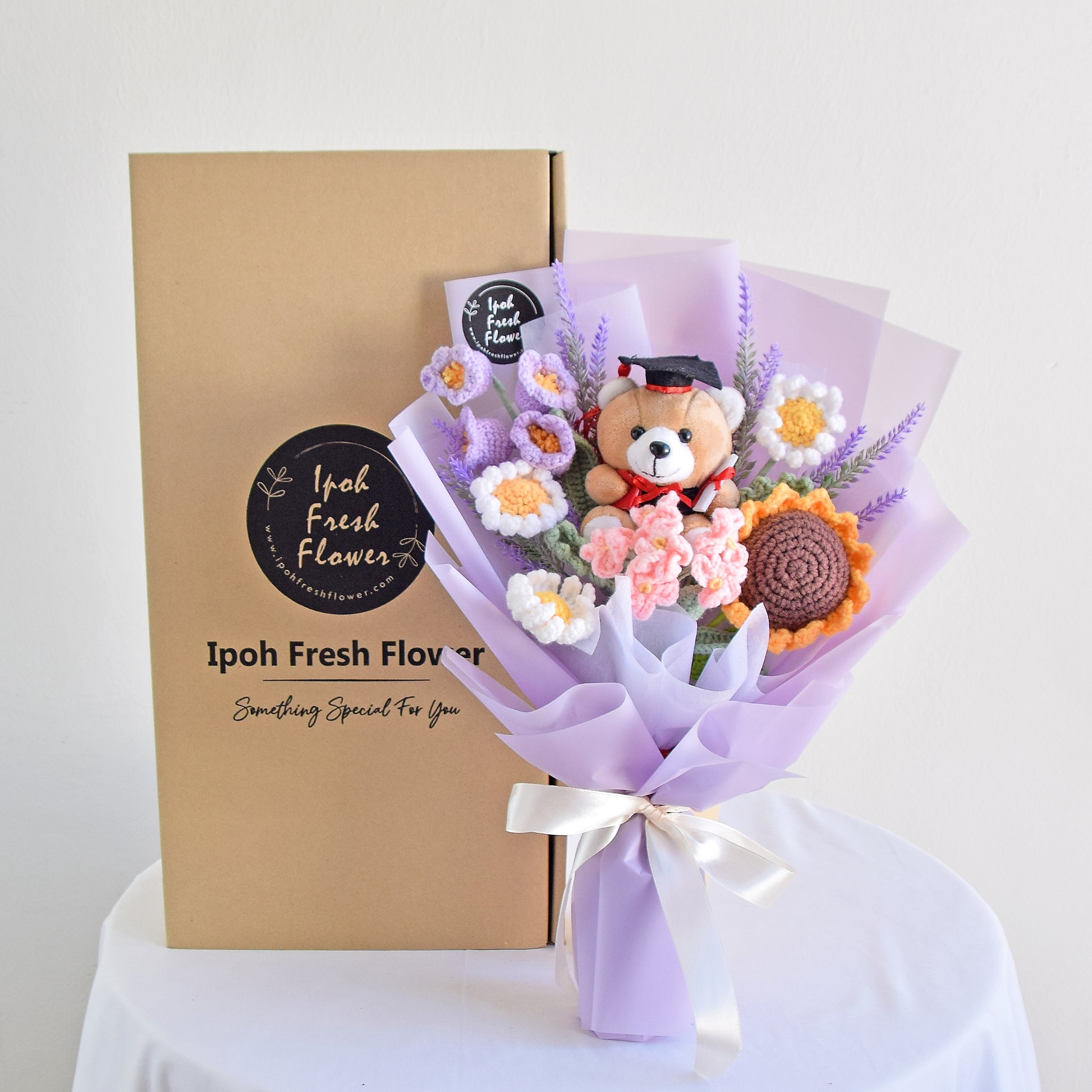 Princy Graduation Crochet Flower Bouquet| Graduation Gift Delivery